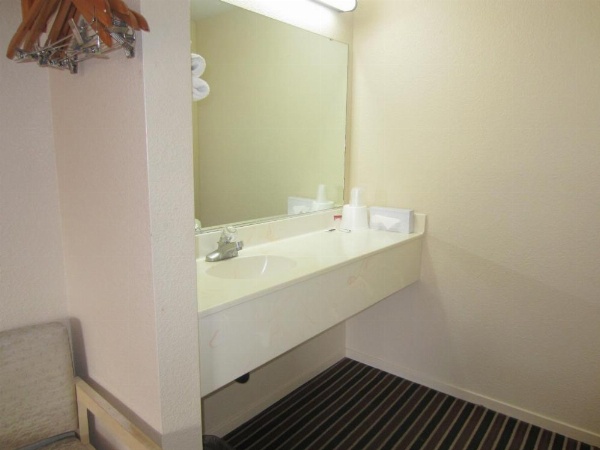 Beachview Inn image 21